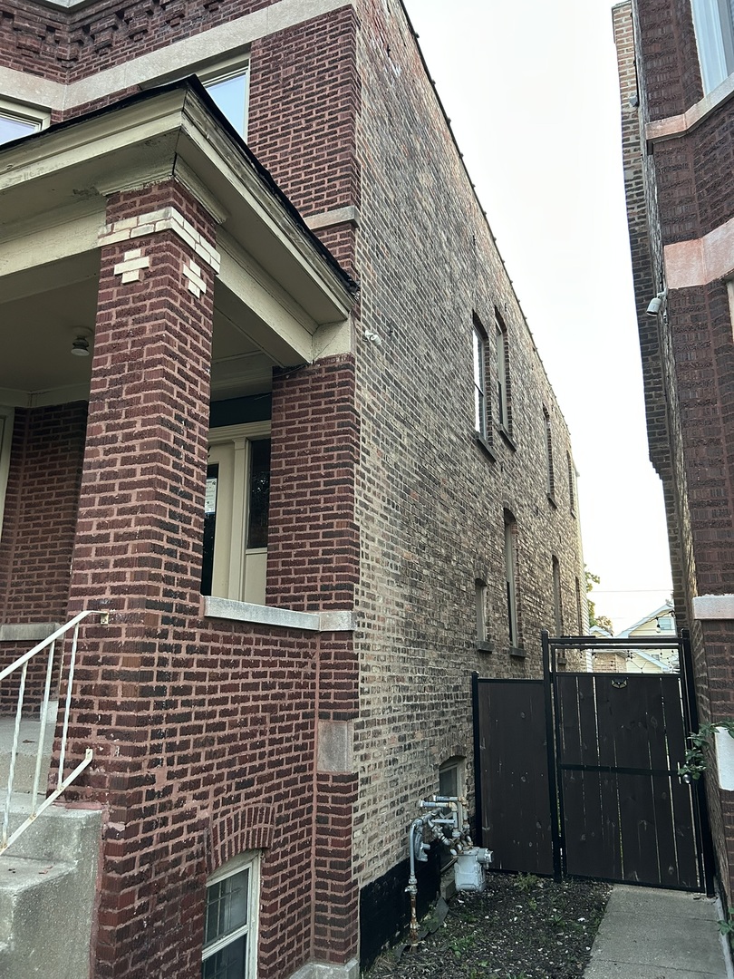 2114 Highland Avenue