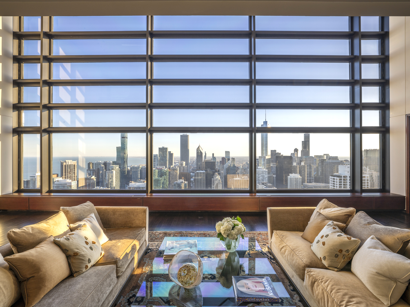 161 E Chicago Avenue 62S2