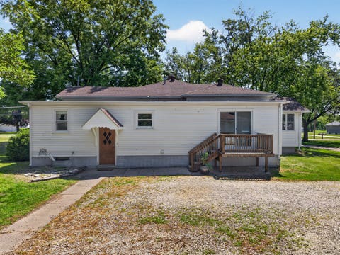 Tiny photo for 706 Fuller Avenue, Streator, IL 61364 (MLS # 12646744)