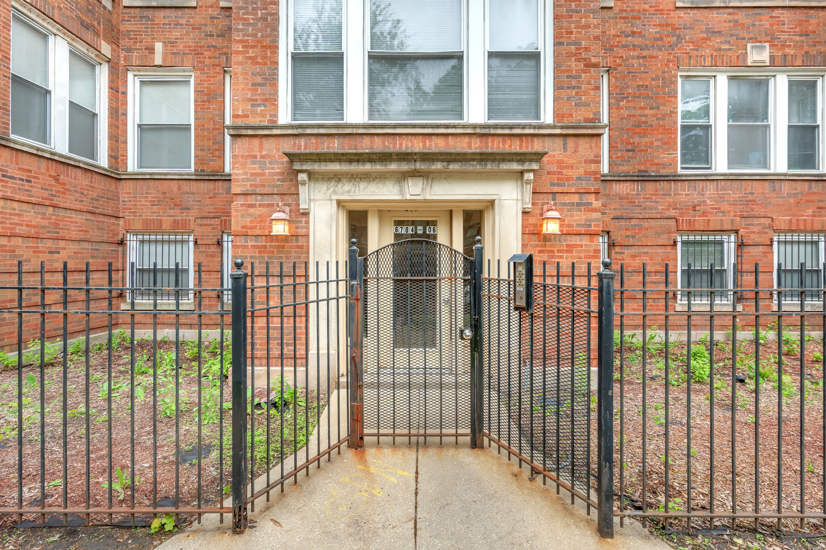 6706 S Ridgeland Avenue 3C