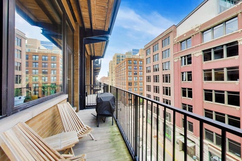 Tiny photo for 625 W Jackson Boulevard #512, Chicago, IL 60661 (MLS # 12762229)