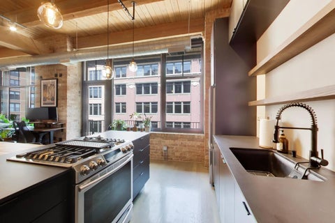 Tiny photo for 625 W Jackson Boulevard #512, Chicago, IL 60661 (MLS # 12762229)