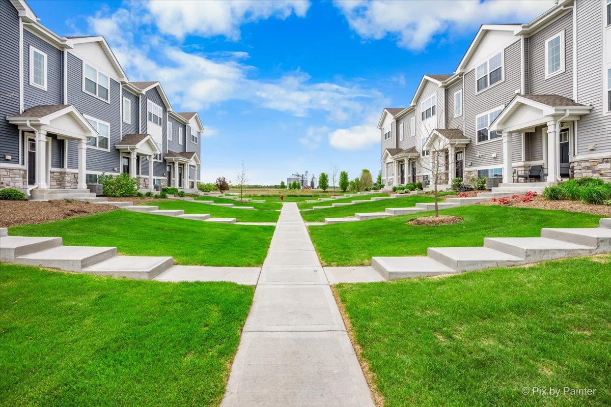 1107 Briar Glen Court