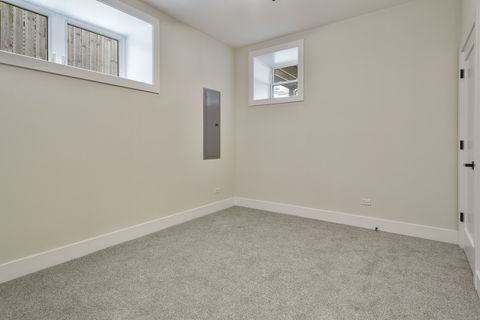 Tiny photo for 3727 W Sunnyside Avenue, Chicago, IL 60625 (MLS # 12569433)