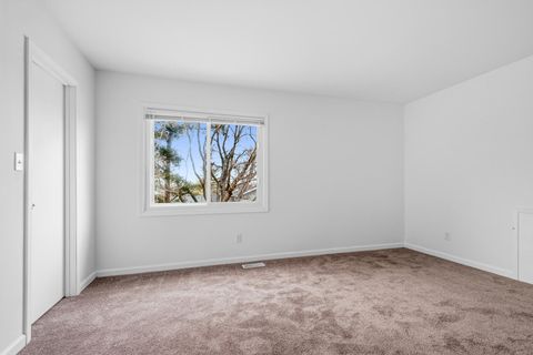 Tiny photo for 5512 Abbey Drive, McHenry, IL 60050 (MLS # 12623250)