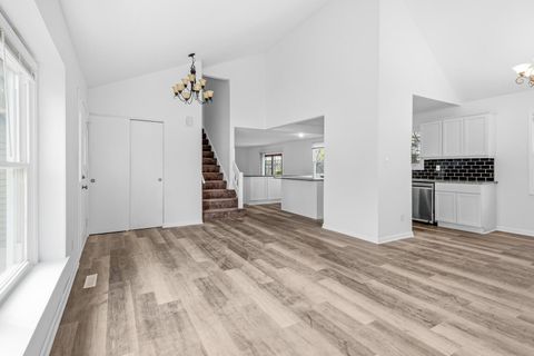 Tiny photo for 5512 Abbey Drive, McHenry, IL 60050 (MLS # 12623250)