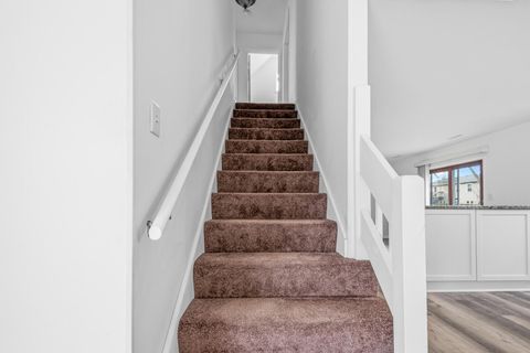 Tiny photo for 5512 Abbey Drive, McHenry, IL 60050 (MLS # 12623250)