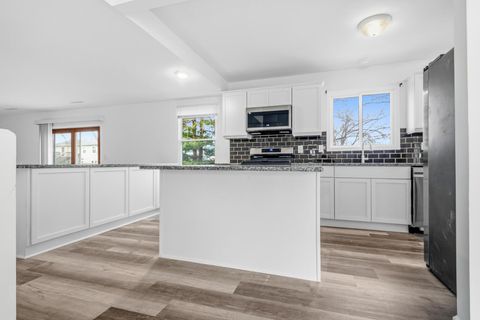 Tiny photo for 5512 Abbey Drive, McHenry, IL 60050 (MLS # 12623250)