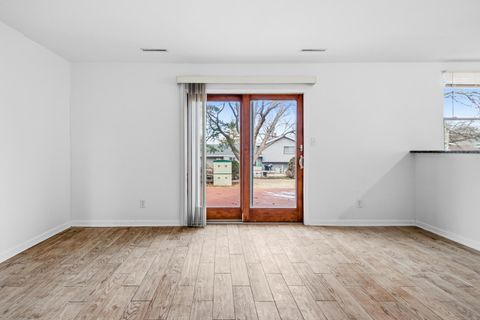 Tiny photo for 5512 Abbey Drive, McHenry, IL 60050 (MLS # 12623250)