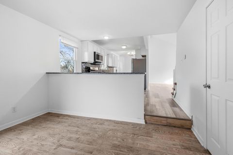 Tiny photo for 5512 Abbey Drive, McHenry, IL 60050 (MLS # 12623250)