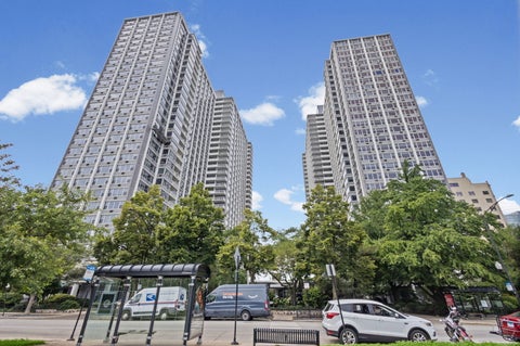 Photo of 4250 N Marine Drive #2730, Chicago, IL 60613 (MLS # 12748932)