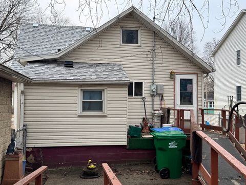 Tiny photo for 404 5th Avenue, Mendota, IL 61342 (MLS # 12586641)