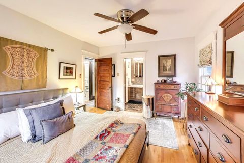 Tiny photo for 4033 W Waveland Avenue, Chicago, IL 60641 (MLS # 12525738)