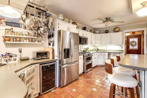 Tiny photo for 4033 W Waveland Avenue, Chicago, IL 60641 (MLS # 12525738)