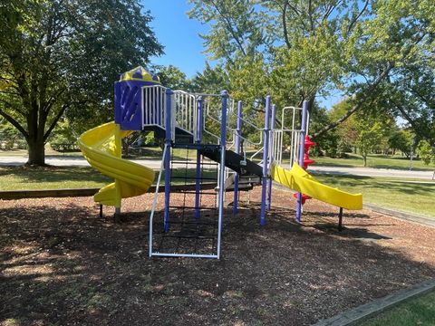 Tiny photo for 1460 Fairlane Drive #513, Schaumburg, IL 60193 (MLS # 12474955)