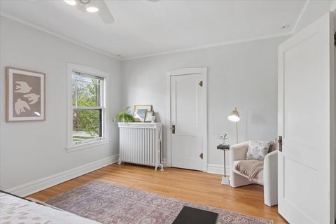 Tiny photo for 944 N Humphrey Avenue, Oak Park, IL 60302 (MLS # 12624545)