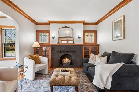 Tiny photo for 944 N Humphrey Avenue, Oak Park, IL 60302 (MLS # 12624545)