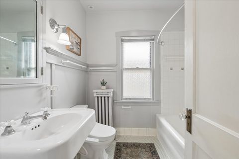 Tiny photo for 944 N Humphrey Avenue, Oak Park, IL 60302 (MLS # 12624545)