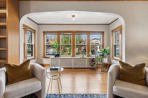 Tiny photo for 944 N Humphrey Avenue, Oak Park, IL 60302 (MLS # 12624545)