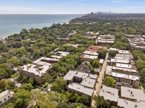 Tiny photo for 940 MICHIGAN Avenue #1H, Evanston, IL 60202 (MLS # 12738118)