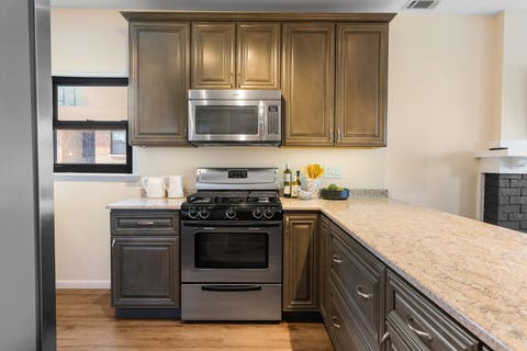 Tiny photo for 824 Hinman Avenue #3N, Evanston, IL 60202 (MLS # 12737542)