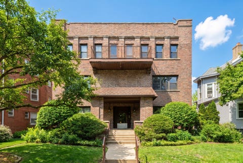 Photo of 824 Hinman Avenue #3N, Evanston, IL 60202 (MLS # 12737542)