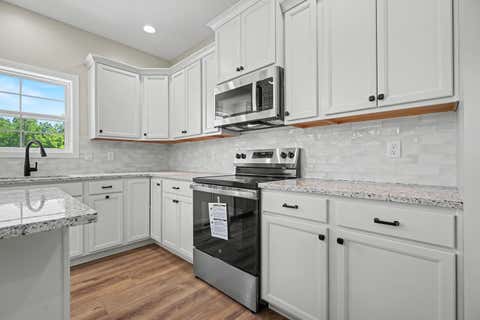 Tiny photo for 602 N Beacon Hill Circle, Urbana, IL 61802 (MLS # 12585224)