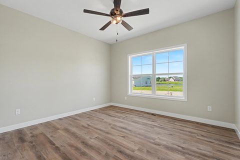 Tiny photo for 602 N Beacon Hill Circle, Urbana, IL 61802 (MLS # 12585224)