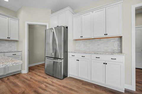 Tiny photo for 602 N Beacon Hill Circle, Urbana, IL 61802 (MLS # 12585224)