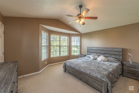 Tiny photo for 956 Four Seasons Boulevard, Aurora, IL 60504 (MLS # 12569350)