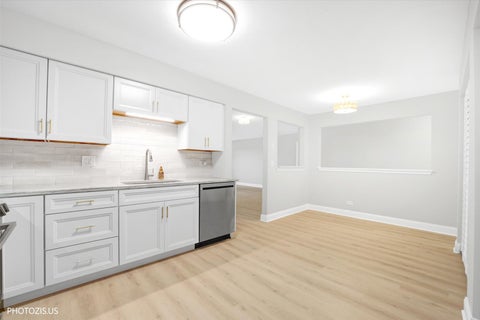 Tiny photo for 12 Taft Court #A, Streamwood, IL 60107 (MLS # 12793641)
