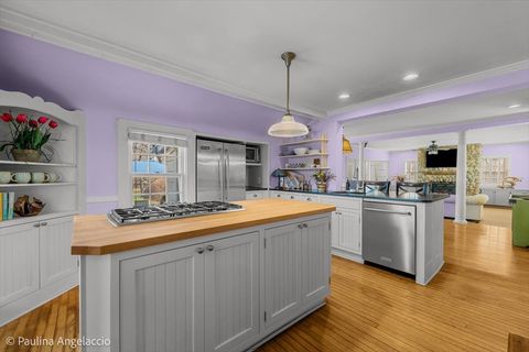 Tiny photo for 26048 W Cuba Road, Barrington, IL 60010 (MLS # 12624057)