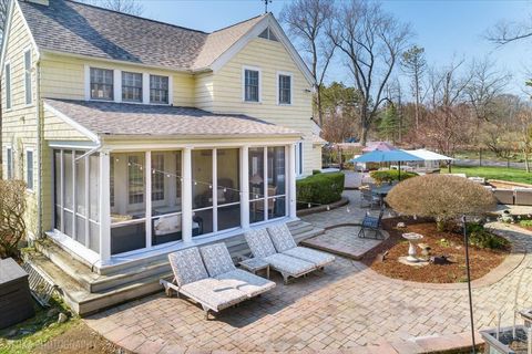 Tiny photo for 26048 W Cuba Road, Barrington, IL 60010 (MLS # 12624057)