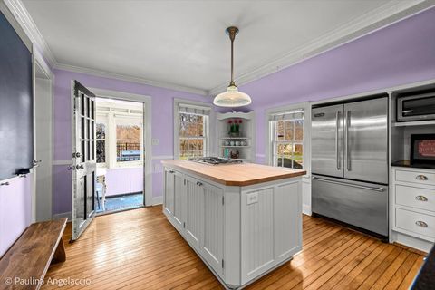 Tiny photo for 26048 W Cuba Road, Barrington, IL 60010 (MLS # 12624057)