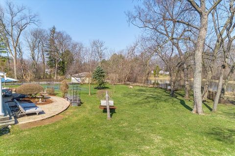 Tiny photo for 26048 W Cuba Road, Barrington, IL 60010 (MLS # 12624057)