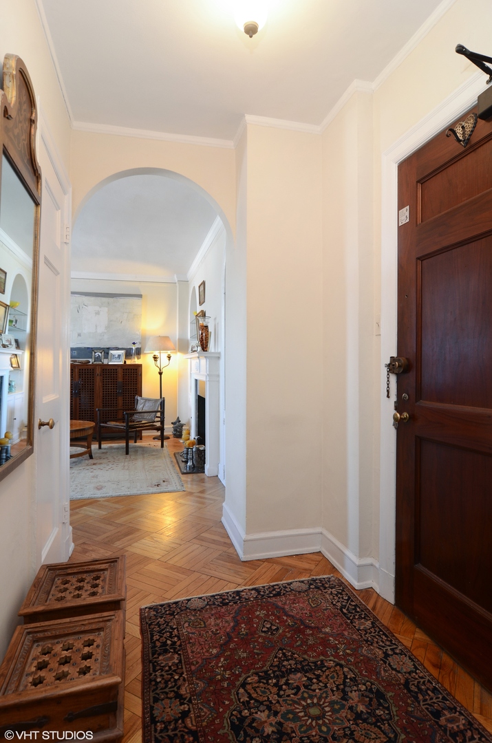 2000 N Lincoln Park West Avenue 312