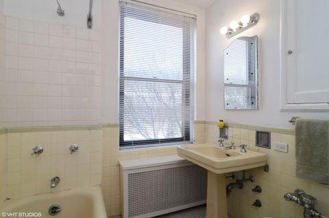 Tiny photo for 2000 N Lincoln Park West Avenue #312, Chicago, IL 60614 (MLS # 12623681)