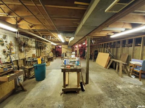 Tiny photo for 301 S GLENVIEW Drive, Carbondale, IL 62901 (MLS # EB458837)