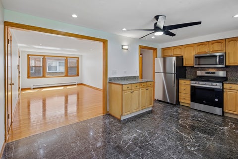Tiny photo for 4928 N Lester Avenue #2B, Chicago, IL 60630 (MLS # 12754215)