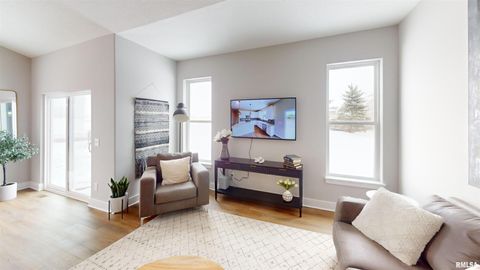 Tiny photo for 5937 BUTTERFIELD Drive, Bettendorf, IA 52722 (MLS # QC4267030)