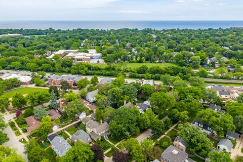 Tiny photo for 547 Melrose Avenue, Kenilworth, IL 60043 (MLS # 12676166)