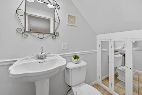 Tiny photo for 547 Melrose Avenue, Kenilworth, IL 60043 (MLS # 12676166)