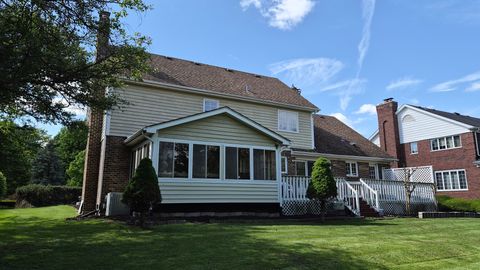 Tiny photo for 11547 Burr Oak Lane, Burr Ridge, IL 60527 (MLS # 12623060)