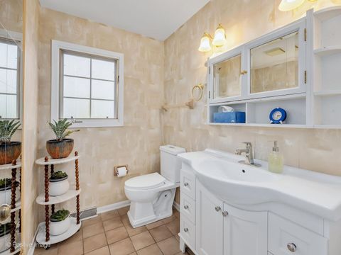 Tiny photo for 11547 Burr Oak Lane, Burr Ridge, IL 60527 (MLS # 12623060)