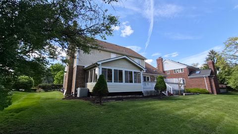 Tiny photo for 11547 Burr Oak Lane, Burr Ridge, IL 60527 (MLS # 12623060)
