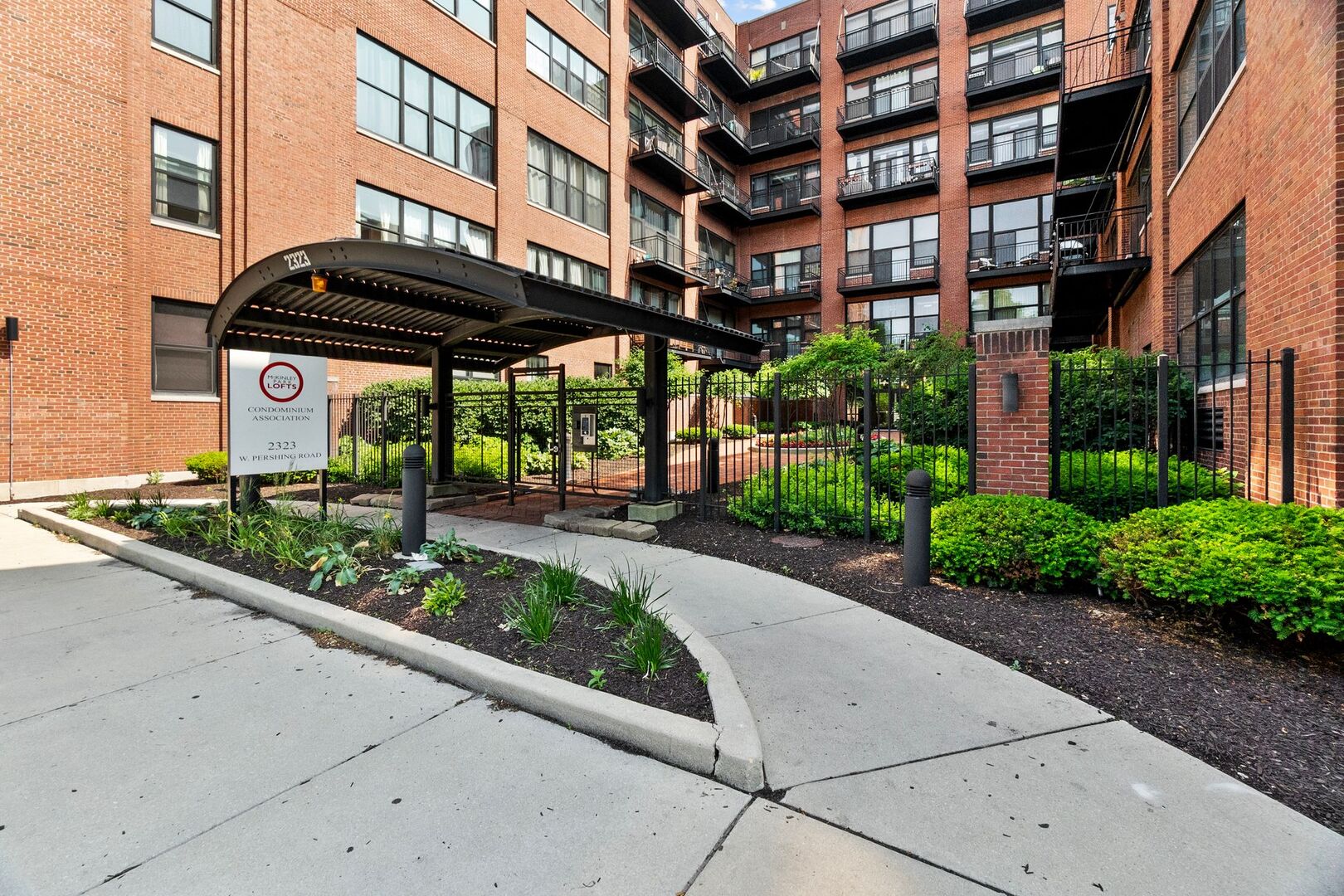 2323 W PERSHING Road 132