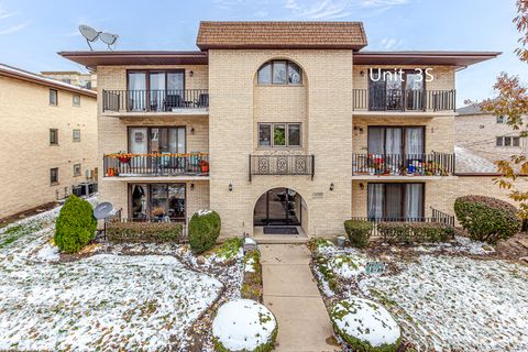 Photo of 9535 S 53rd Avenue #3S, Oak Lawn, IL 60453 (MLS # 12514693)
