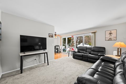 Tiny photo for 652 Mallard Court #C1, Bartlett, IL 60103 (MLS # 12531319)