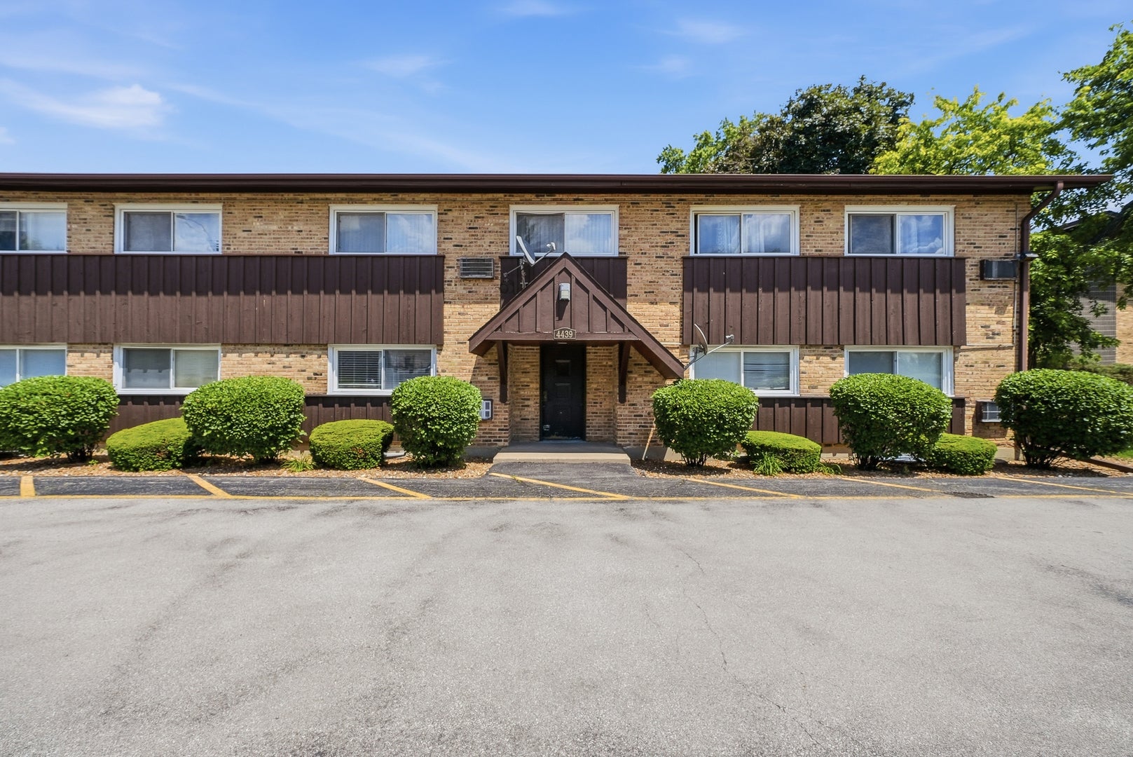 4439 Arbor Circle 1