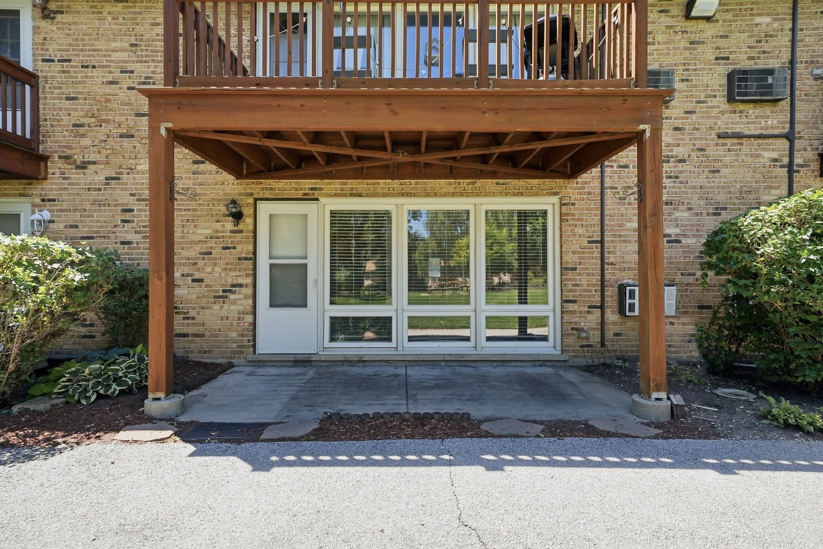 4439 Arbor Circle 1